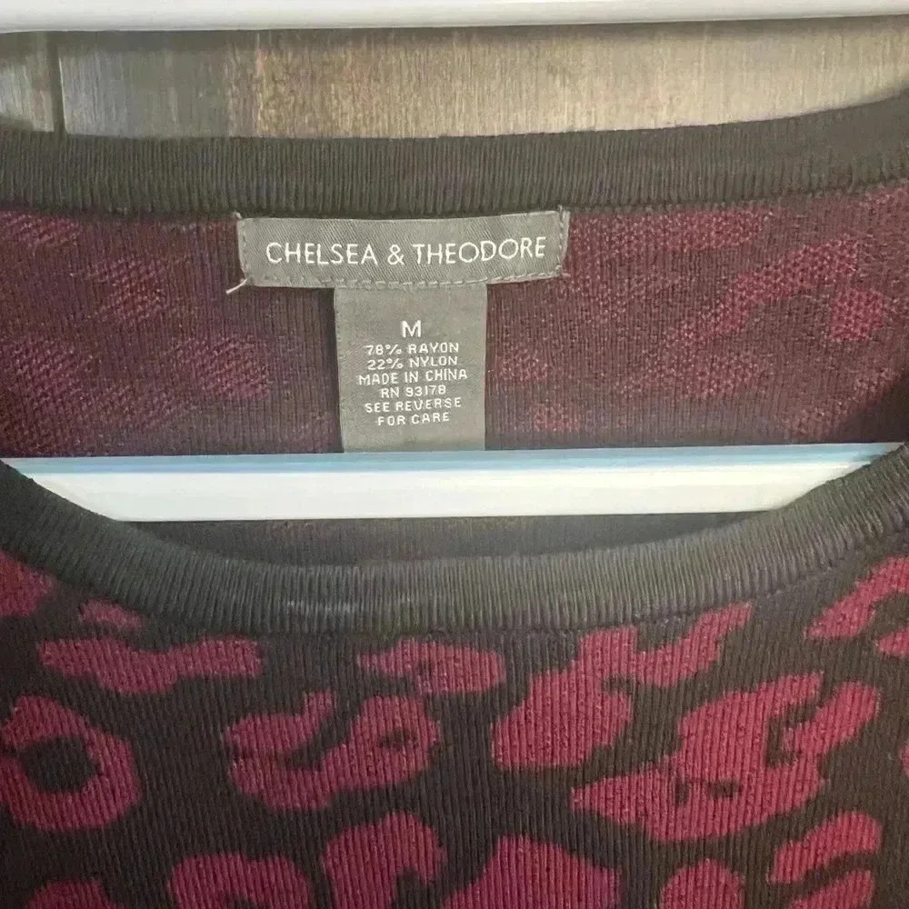 Burgundy Leopard Print Thick High-Low Sweater. Size: Medium - Picture 11 of 12